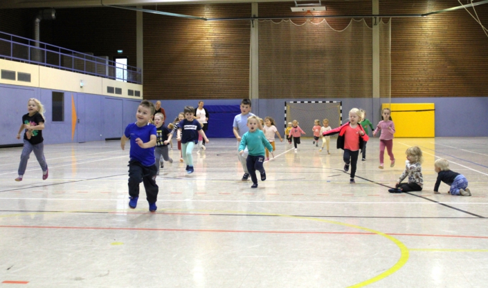 IMG_3650 Bild Kinderturnen aktive Kinder